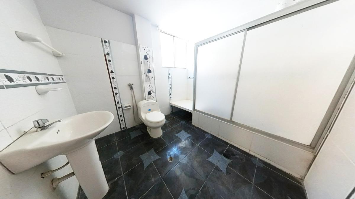 VENTA DE CASA DE 2 PISOS EN URB. FEDERICO VILLARREAL